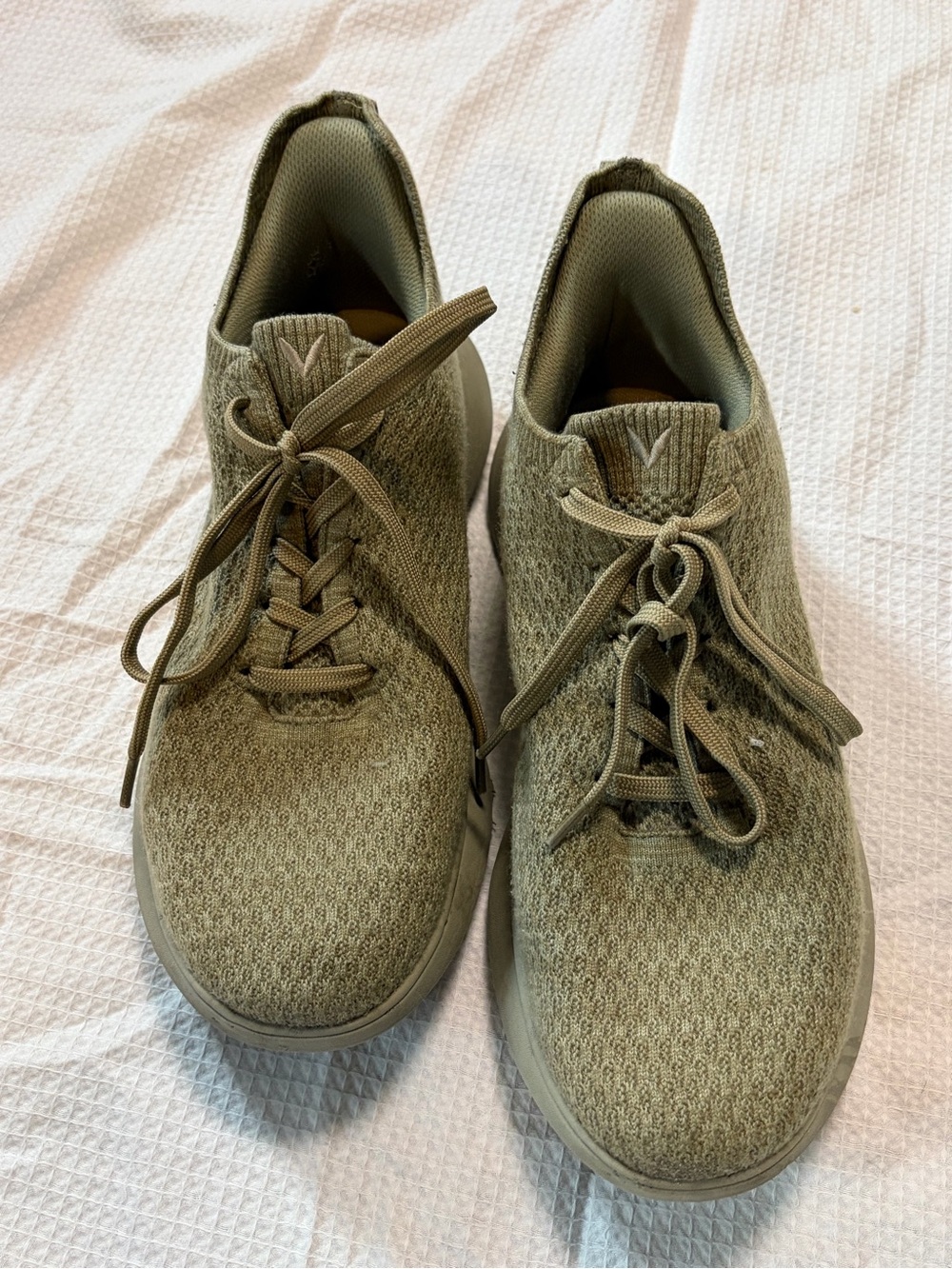 Vivaia Men's Olive Green Knit Casual Sneakers 44